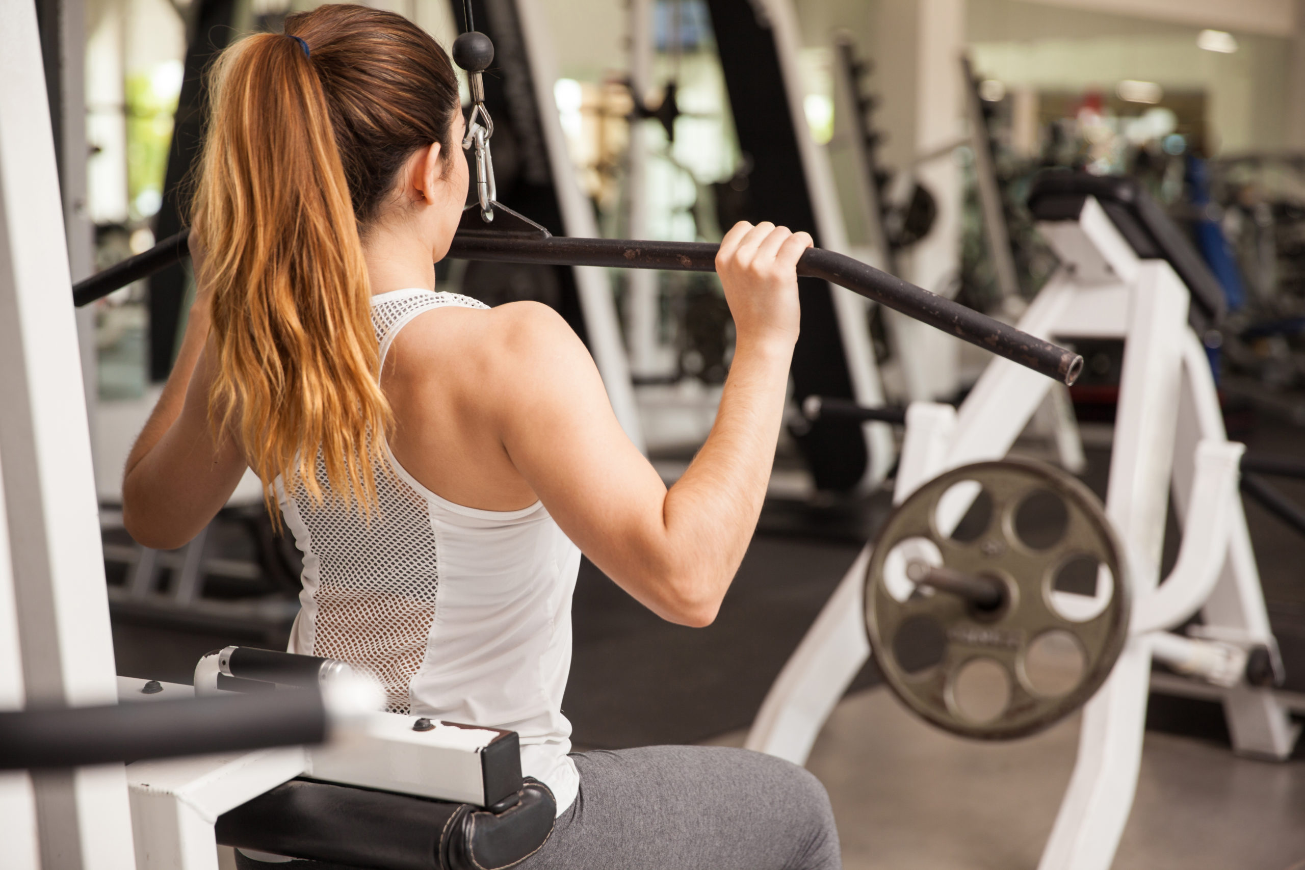 How to Do a Lat Pulldown — Lat Pulldown Machine Tips