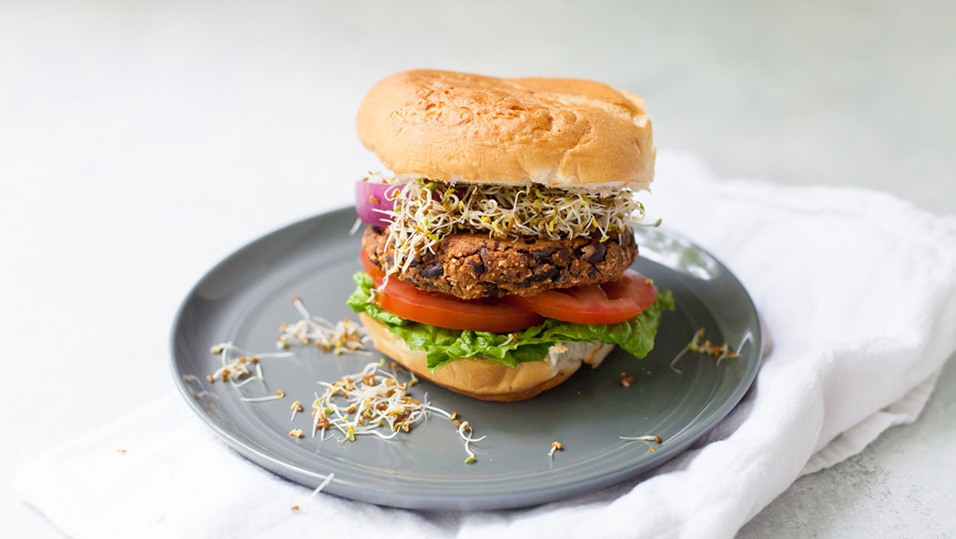 5-Ingredient BBQ Black Bean Burgers You Need To Try