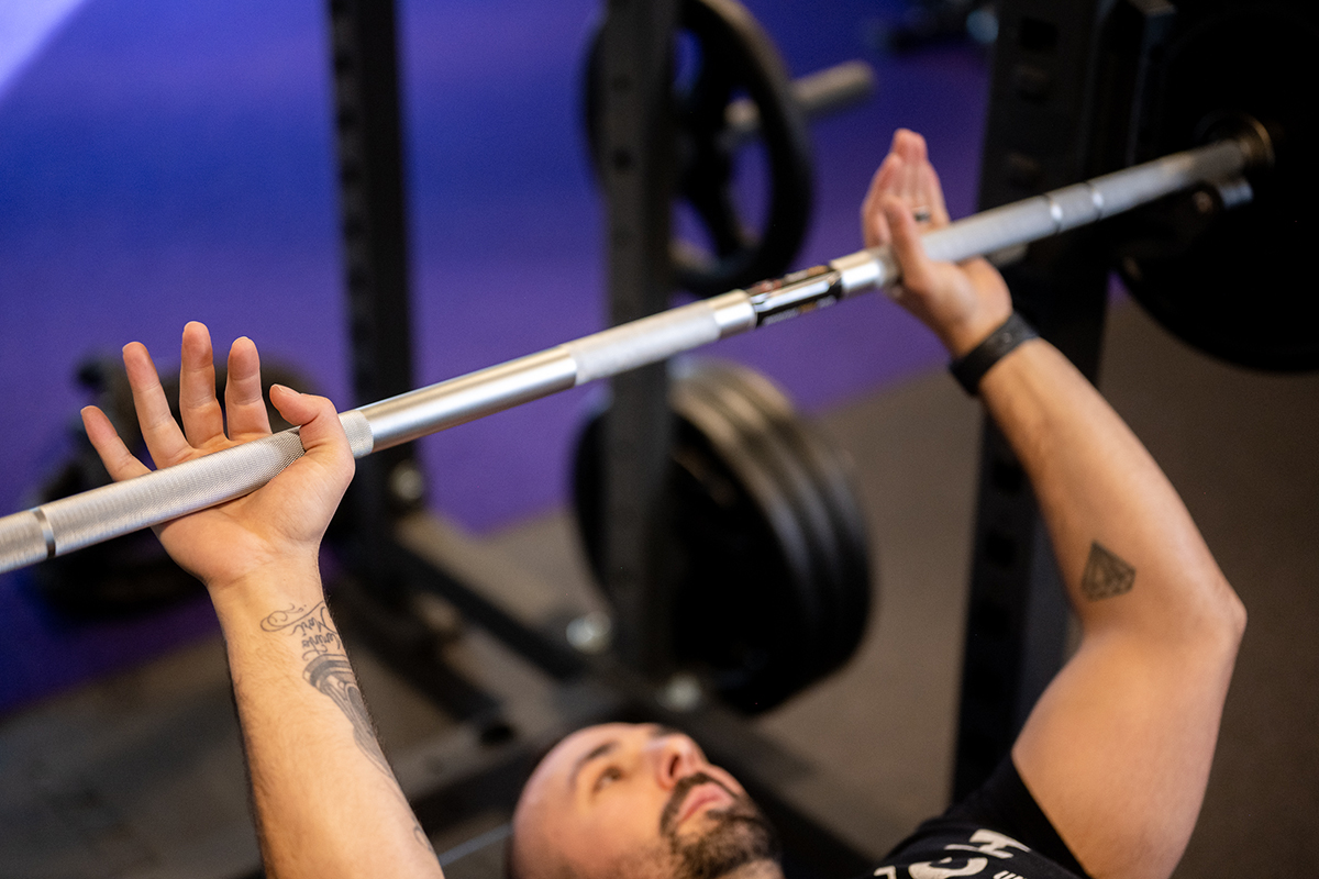 6 Back Safety Tips While You Lift Weights